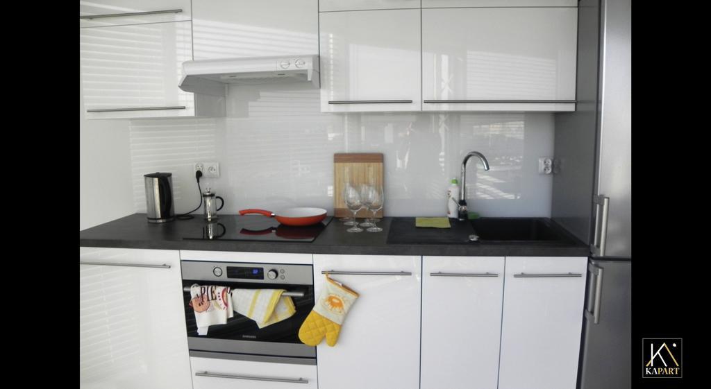 Kapart Rzeszow Apartment エクステリア 写真
